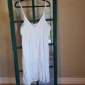 Area XL womens white eyelet mid-length flowy dress